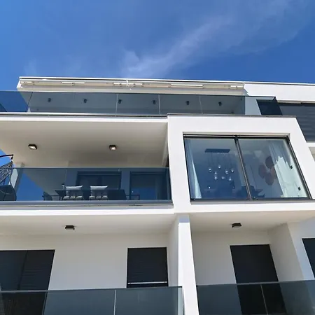 Luxury Bella Lela تروغير